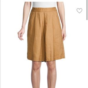 Donna Karan pleated linen shorts